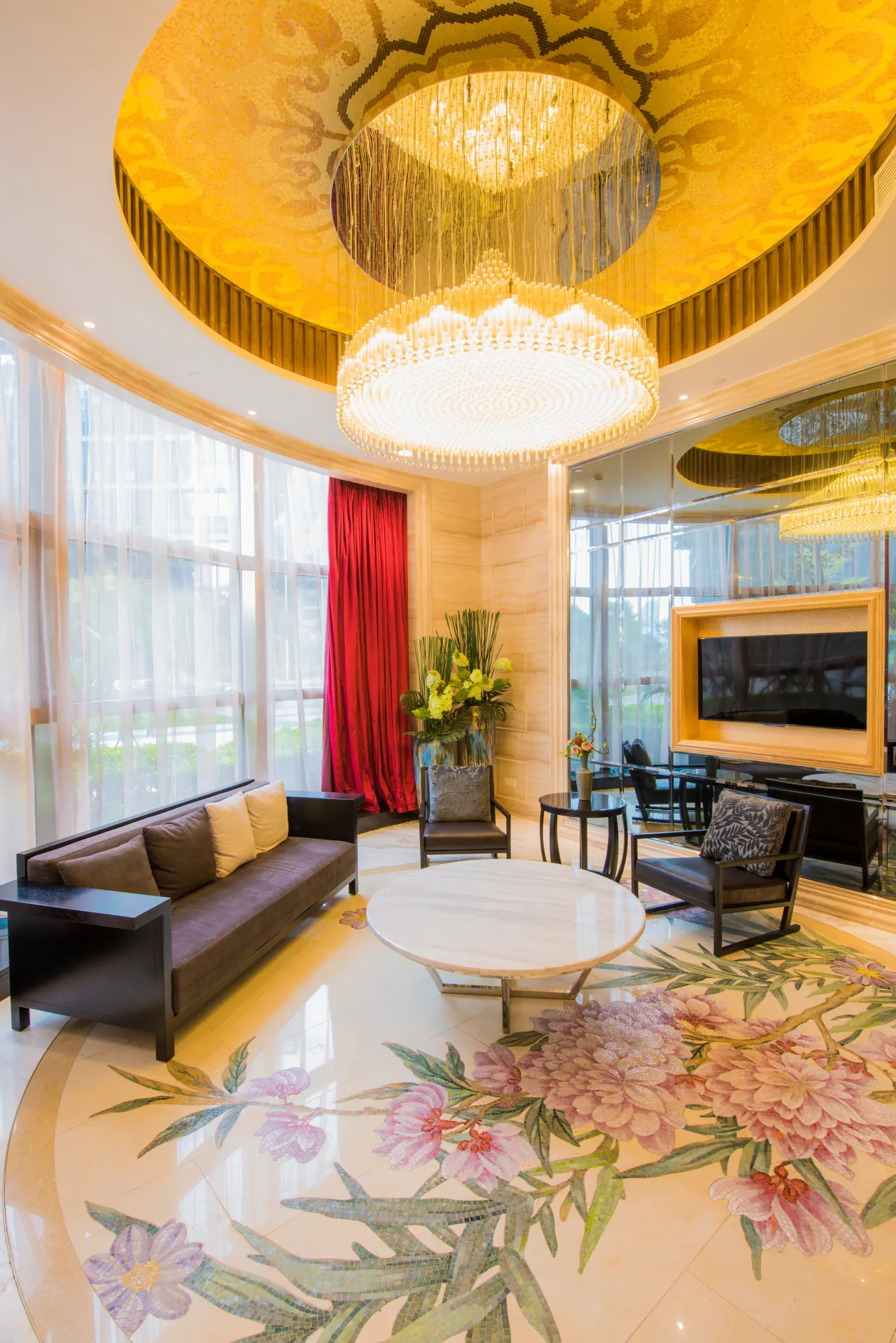 Modern conference room with stone-look floor tiles